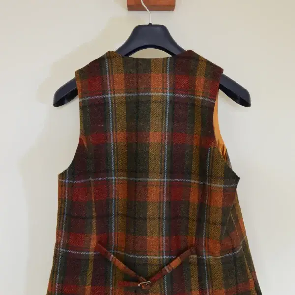 Mucros Ladies Waistcoat