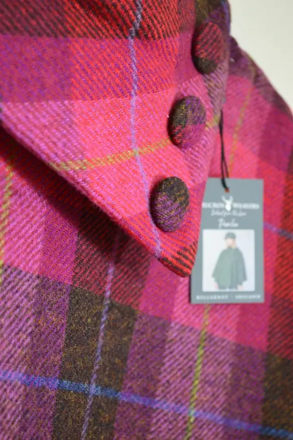 Poncho de lana Mucros