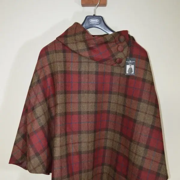 Poncho de lana Mucros