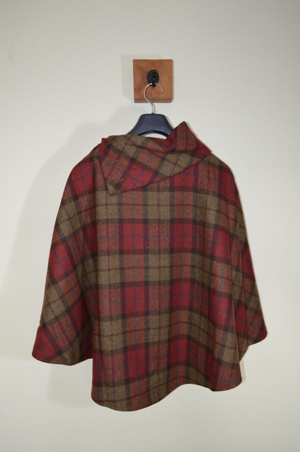 Poncho Mucros
