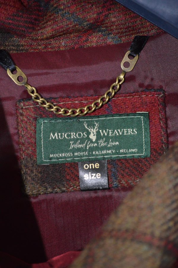 Poncho Mucros