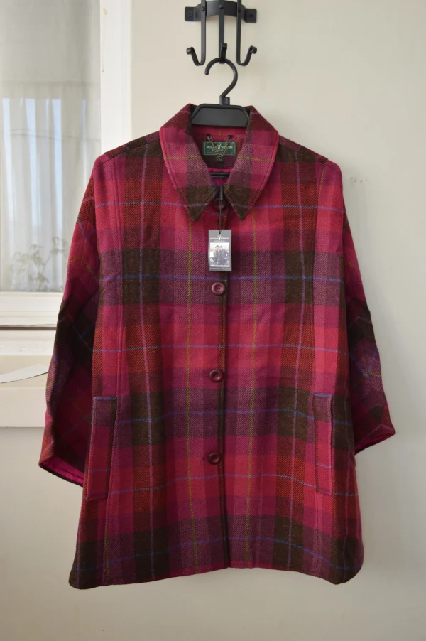 Country Cape - Mucros Weavers