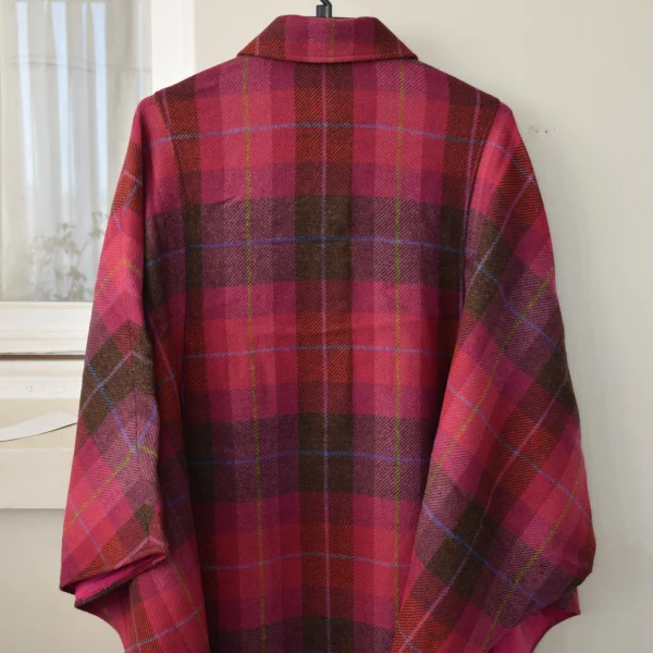 Country Cape - Mucros Weavers