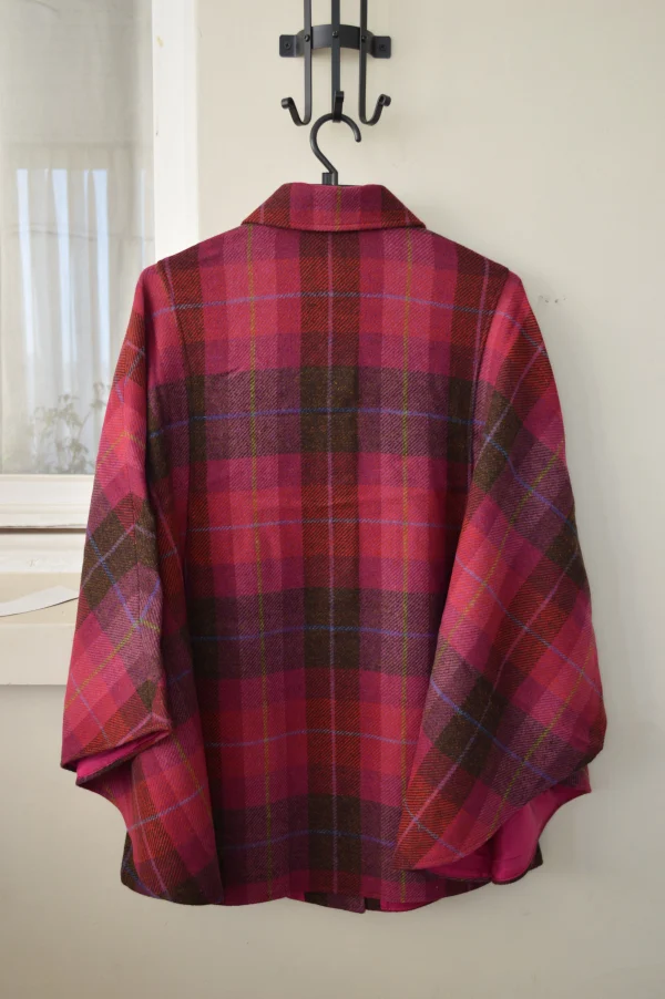 Country Cape - Mucros Weavers